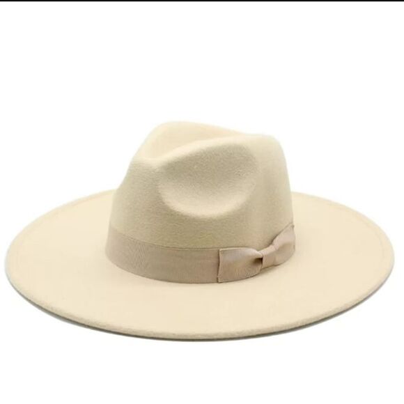 Other - Cream Large Wide Brim Fedora Hat